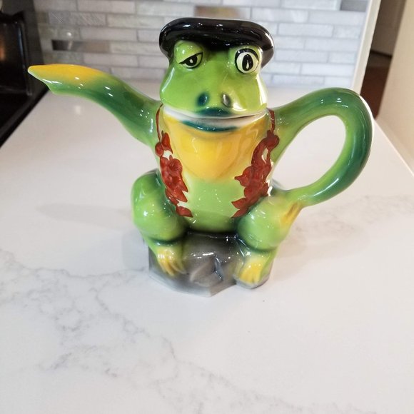 Vintage Hand-Painted Ceramic Frog Teapot - Picture 1 of 8